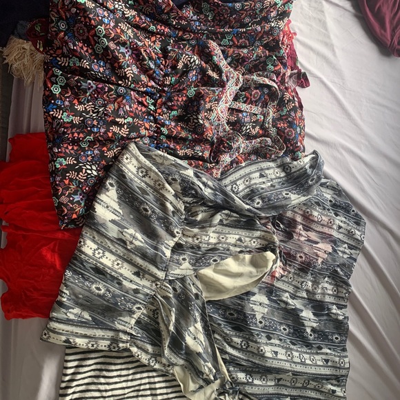 Clothing bundle! - Picture 3 of 16